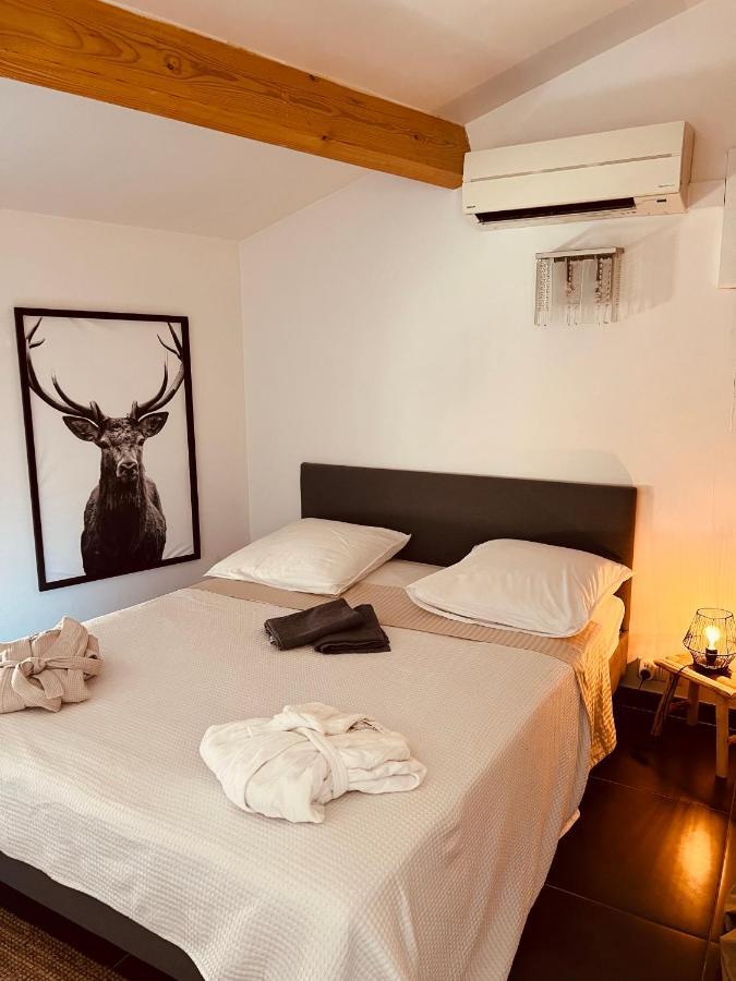 Maison De Village Ecusson - Logement Entier - 160M2 - 4Chambres - Centre Ville - Terrasse - Climatise Nîmes Kültér fotó