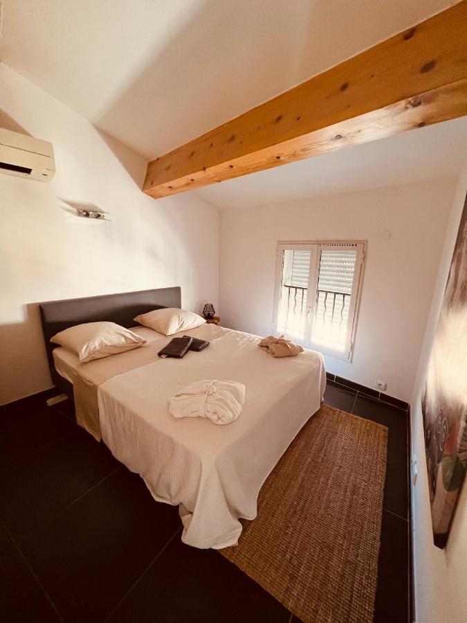 Maison De Village Ecusson - Logement Entier - 160M2 - 4Chambres - Centre Ville - Terrasse - Climatise Nîmes Kültér fotó